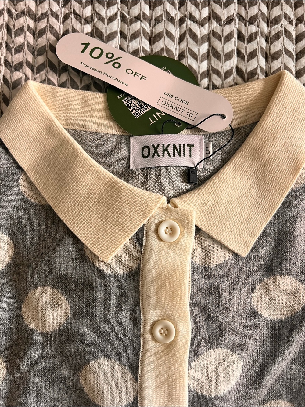 OXKNIT Women’s Polka Dot Button-Up Top in Gray and Cream - Picture 2 of 2